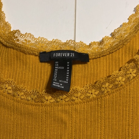 Womens medium crop top - Picture 7 of 9